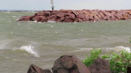 Cool video of the wave action on Lake Superior Ashland WI