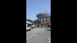 Fire rages in Camden as temperatures in the capital sore. Camden 17/06/22