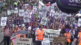 Nightmare of inflation: thousands march in London to demand appropriate government measures