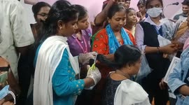 Hundreds in southern India shave heads to donate hair to cancer patients