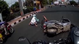 Woman falls off scooter in middle of road, blames biker behind her in central India