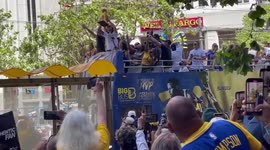 Golden State Warriors celebrate 4th NBA title with parade in San Francisco