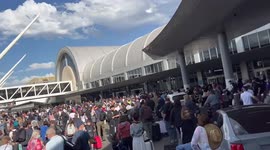 US: Report Of Suspicious Vehicle Causes Chaotic Scene At LAX