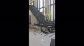 Woman turns abandoned bank from 1909 into stunning wedding venue – TikTok users can’t believe it’s the same place Part 2