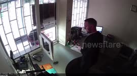 Moment Russian airstrike devastates Mykolaiv gas station, leaving 1 injured