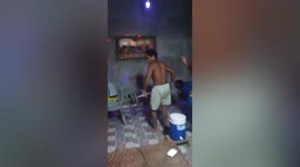 Man falls over trying to lift weights in the Philippines