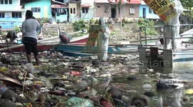Indonesian locals urge government to address issue of plastic pollution contaiminating rivers