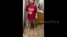 Woman Poop Pranks Daughter