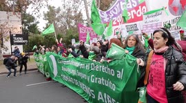 March to the Embassy of the United States for the revocation of the right to abortion. Buenos Aires, Argentina.