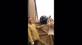 'Dad has hilarious reaction to finding out the gender of his 2nd baby'