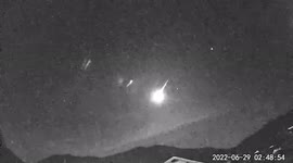 Meteor illuminates night sky as it soars over Japan
