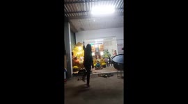 Vietnamese woman shows off her balancing skills and spinning plates from above
