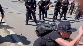 Full House star Jodie Sweetin getting shoved by LAPD officers at pro-abortion rights LA rally