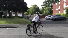 UK gran breaks record for John o' Groats to Land's End cycle