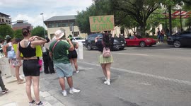Pro-Abortion rights protesters arrived at Bexar County Courthouse in San Antonio Texas