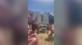 Music lovers get engaged at Glastonbury 5 years after they first met at the event