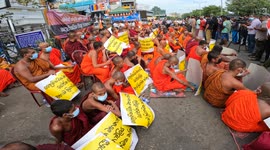 Sri Lankan Buddhist monks protest demanding president's resignation