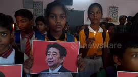 Schoolchildren in India pay tribute to Shinzo Abe
