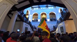 Incredible scenes as fed-up Sri Lankans occupy President's official residence