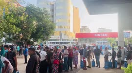 Cooking gas distribution in full swing in Colombo, Sri Lanka