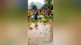 The Women's prayed for agriculture development to God through dance music in Maharashtra