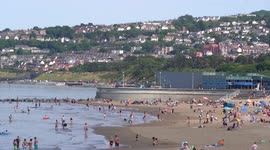 Wales' hottest day as temperature hits 37.1C