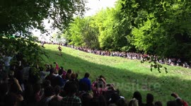Cheese Rolling 2013 Race #1 @ Cooper's Hill, Gloucestershire, UK