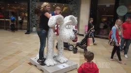 Gromit sculptures in Bristol: Doodles