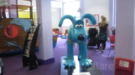 Gromit sculptures in Bristol: The Grommalo