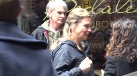 Renee Zellweger filming Bridget Jones 3 in London
