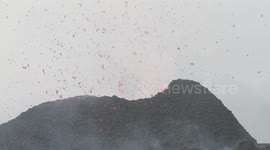 Etna lava splash