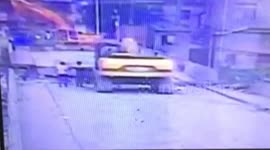 Three injured in shocking bridge collapse in China