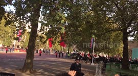 Chinese President Xi Jinxing goes to Buckingham Palace with the Queen