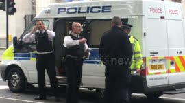 Police officer bleeds from the head amid London Sikh protests