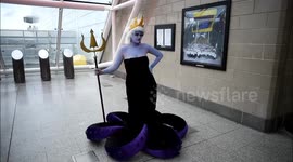 Cosplayers show off at London Comic Con