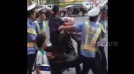 Cops impounde vehicle with woman mounting on