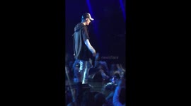 Justin Bieber storms off stage at Norway concert