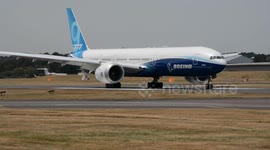 Boeing 777-9 demonstrates its folding wing tip technology