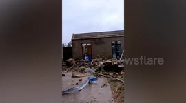 One killed as powerful tornado hits eastern China