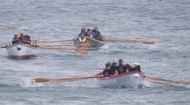Traditional pilot gig rowing boats compete in championship in Newquay