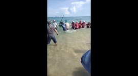 Unique with the Underwater Tug of War Competition held in Vietnam