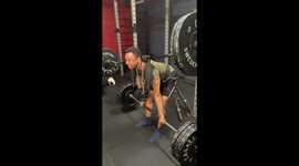 Watch the hilarious gym fail strongman Eddie Hall reacted to