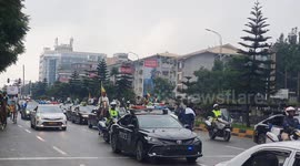 Addis Ababa residents made a heroic welcome for world athletes participants.