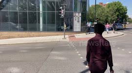 Deliveroo Rider (cyclist) in Southampton, Riding on PAVEMENT, whilst ON PHONE, JUMPING RED LIGHT!