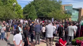 US: Protest After Viral Video Shows Oak Lawn Police Punching Teen During Arrest