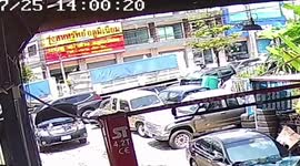Truck crash causes seven-vehicle pile-up on Thai highway