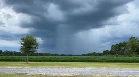 Stunning time-lapse of a slow moving storm as it drifts directly overhead in South Carolina