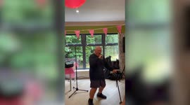 81-year-old wows nursing home residents with impromptu performance at fundraiser