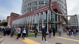 Long lines at monkeypox vaccination site in San Francisco, US