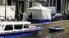 Body found in Amsterdam's canal by fisherman